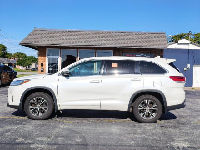 used 2018 Toyota Highlander car, priced at $17,931