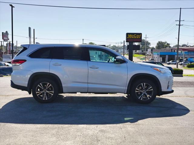 used 2018 Toyota Highlander car, priced at $17,931