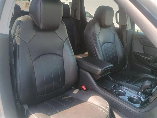 used 2016 Chevrolet Traverse car, priced at $12,515