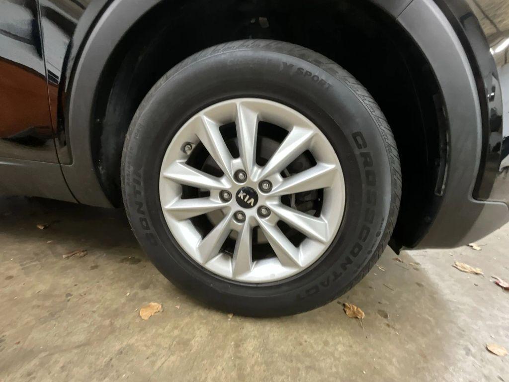 used 2020 Kia Sorento car, priced at $14,104