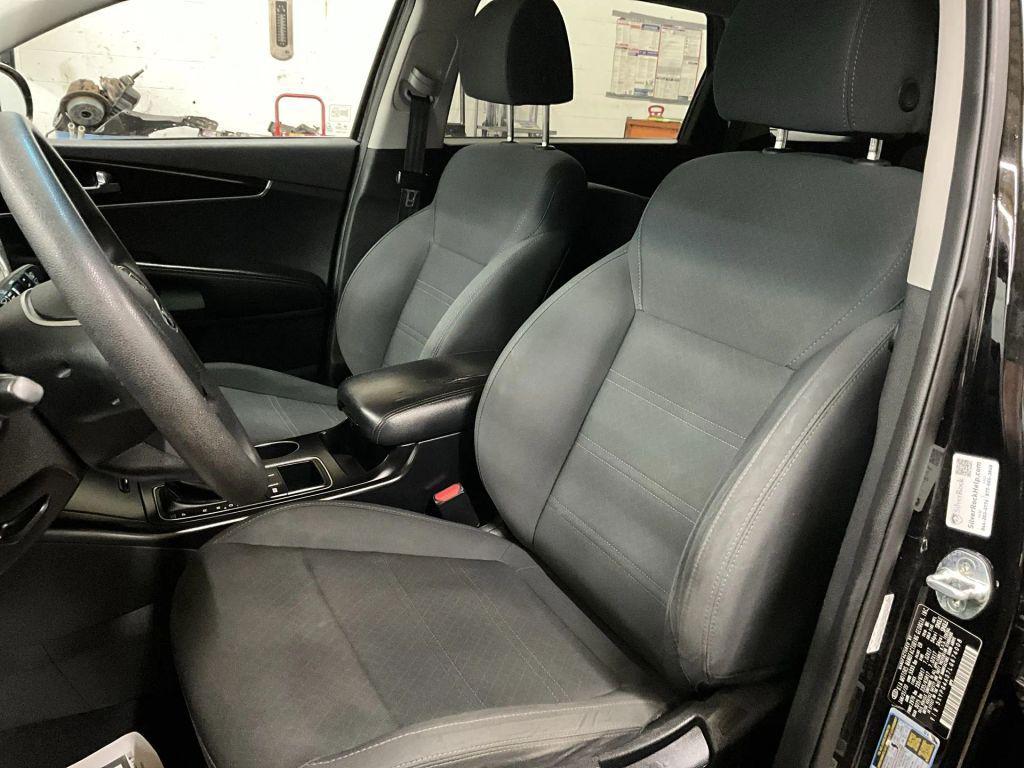 used 2020 Kia Sorento car, priced at $14,104
