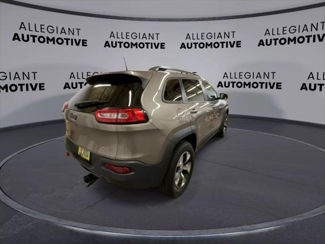 used 2017 Jeep Cherokee car, priced at $10,652