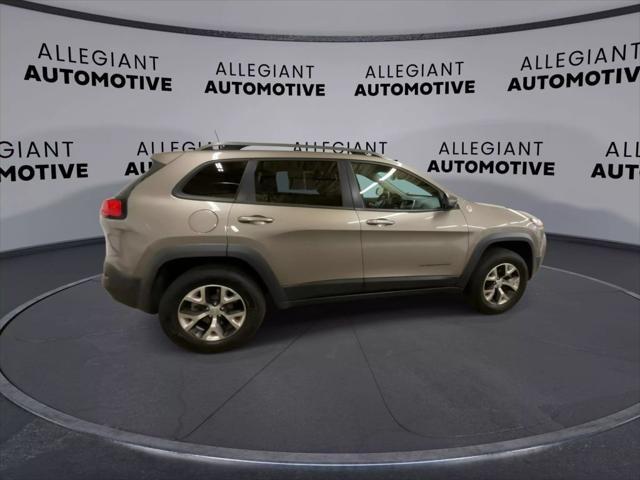 used 2017 Jeep Cherokee car, priced at $10,652