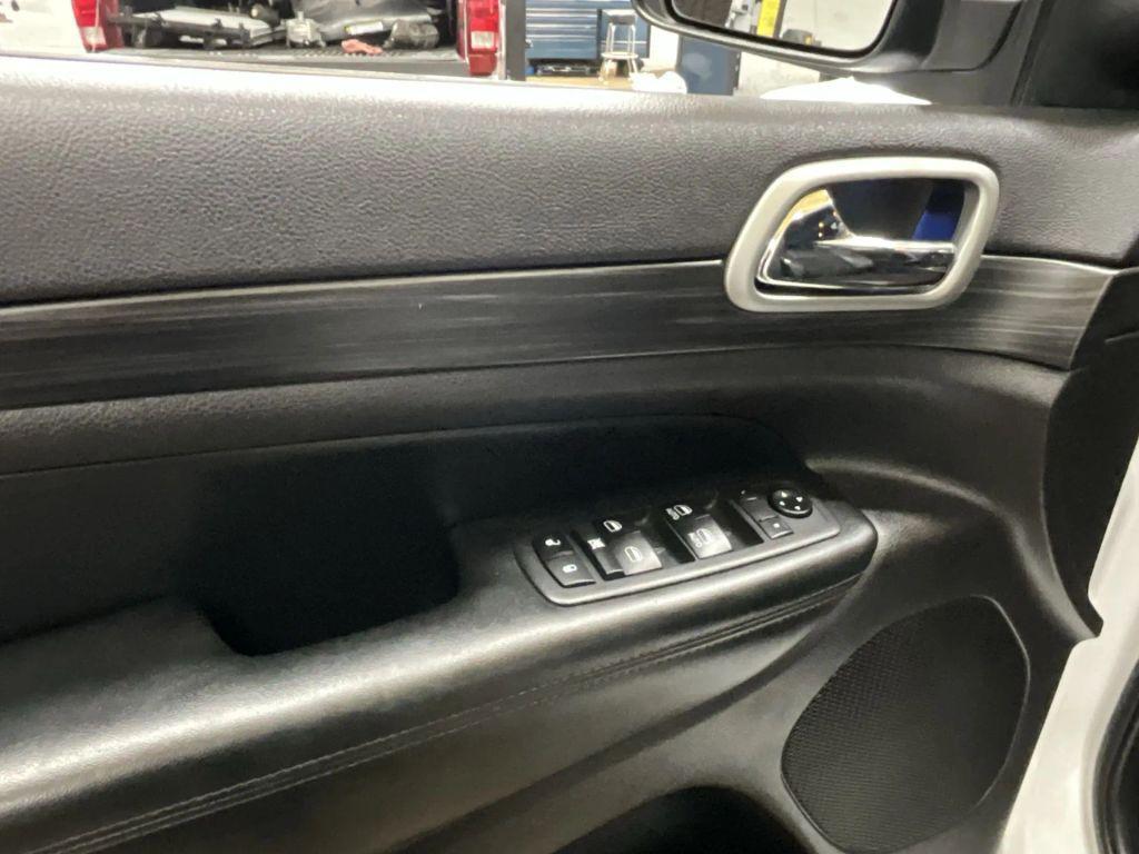 used 2019 Jeep Grand Cherokee car, priced at $13,753