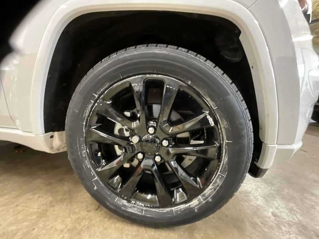 used 2019 Jeep Grand Cherokee car, priced at $13,753
