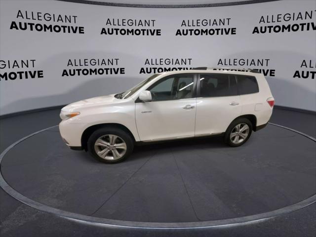 used 2012 Toyota Highlander car, priced at $9,999