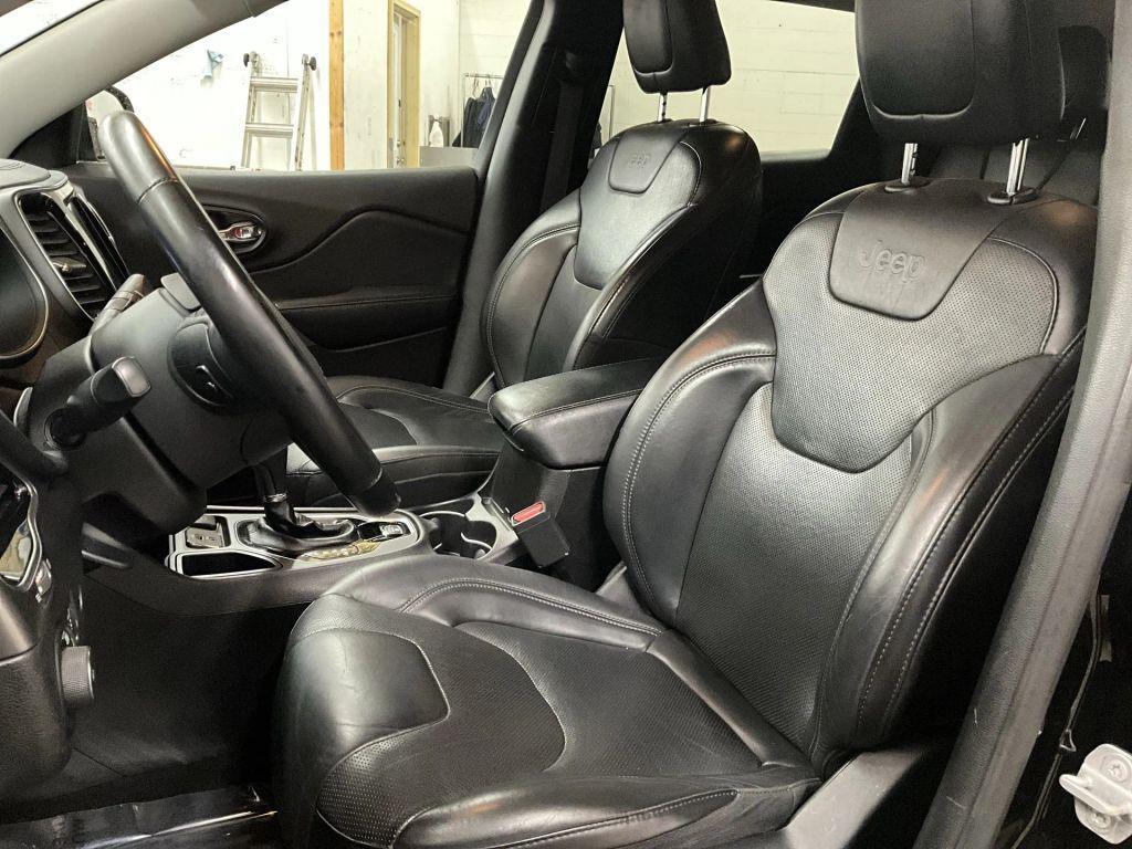 used 2019 Jeep Cherokee car, priced at $14,166