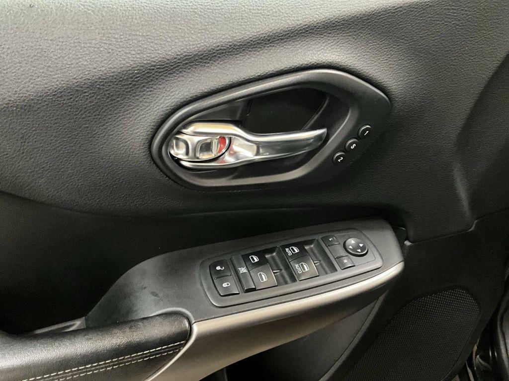 used 2019 Jeep Cherokee car, priced at $14,166