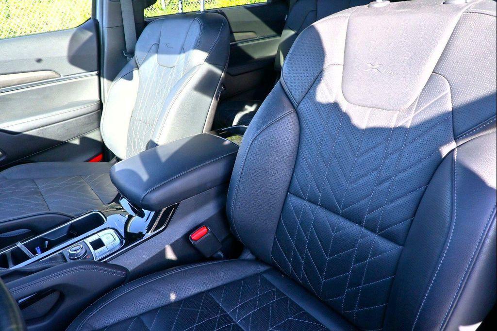 used 2023 Kia Telluride car, priced at $34,976