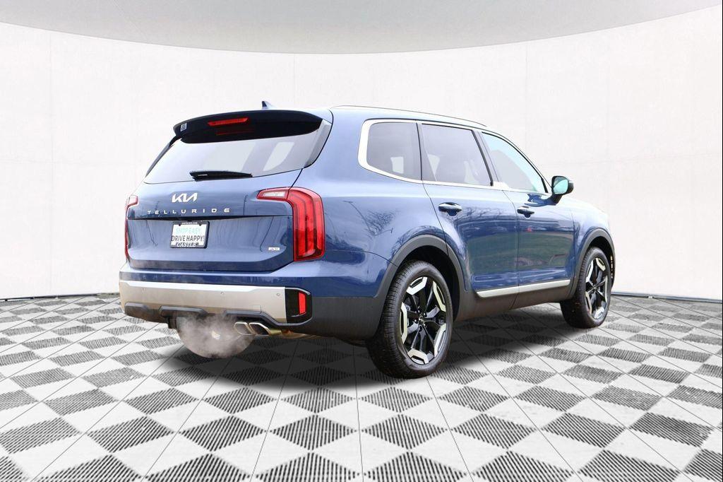 used 2025 Kia Telluride car, priced at $39,989