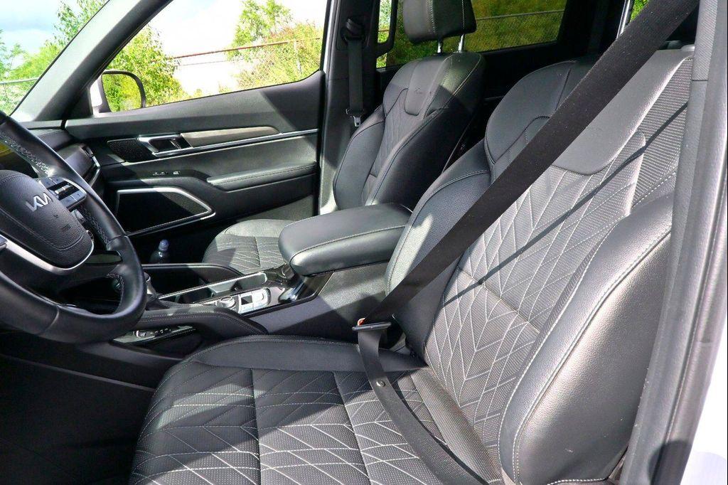 used 2024 Kia Telluride car, priced at $37,796