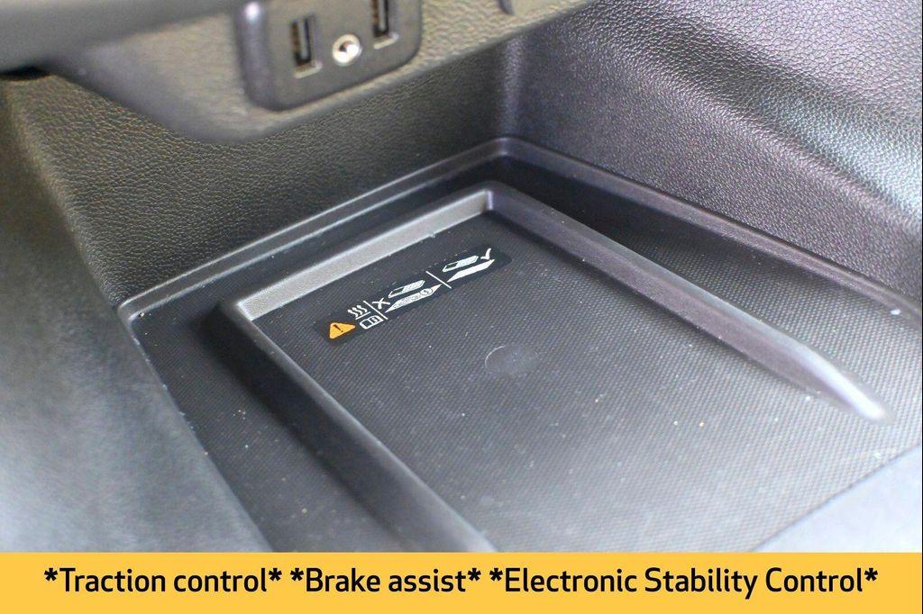 used 2023 Chevrolet Traverse car, priced at $32,491