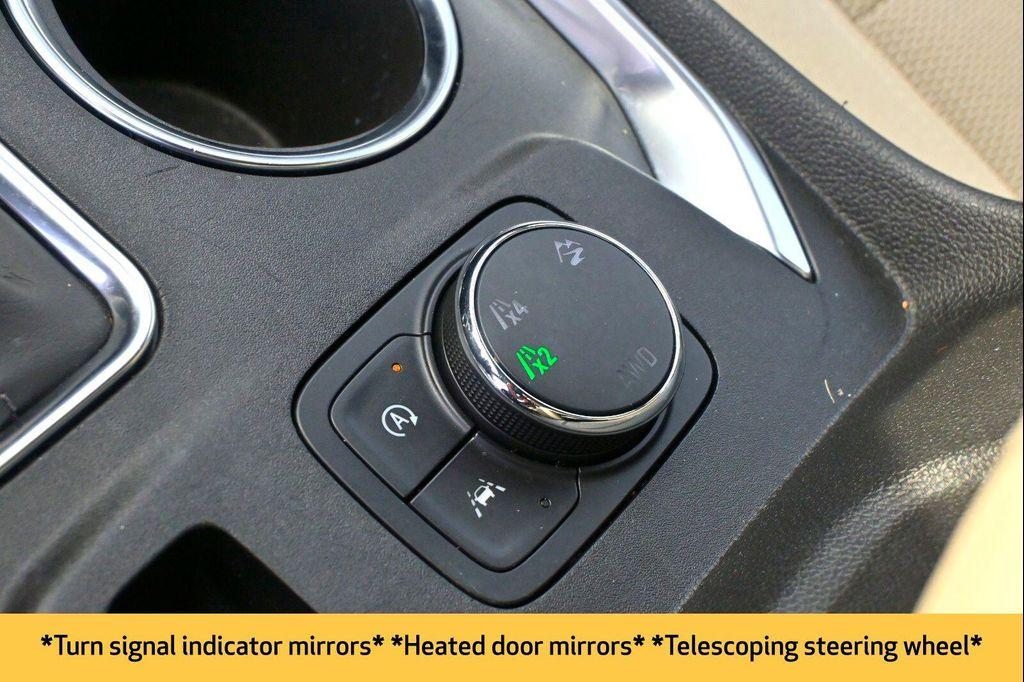 used 2023 Chevrolet Traverse car, priced at $32,491