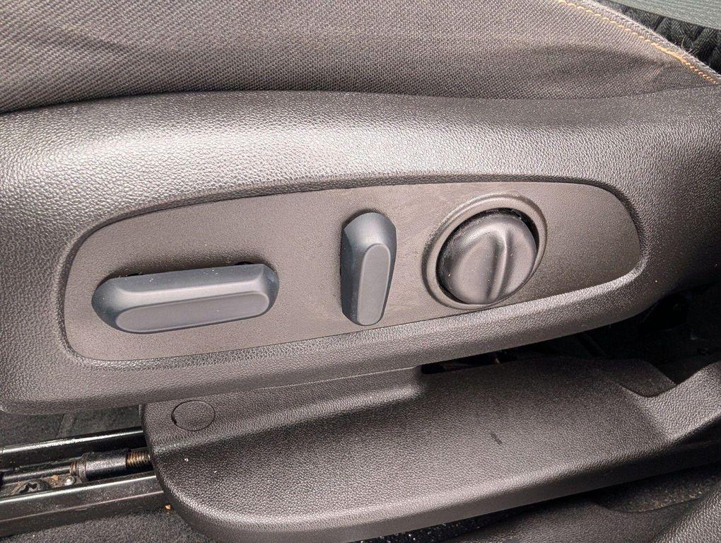 used 2022 Chevrolet Equinox car, priced at $19,617