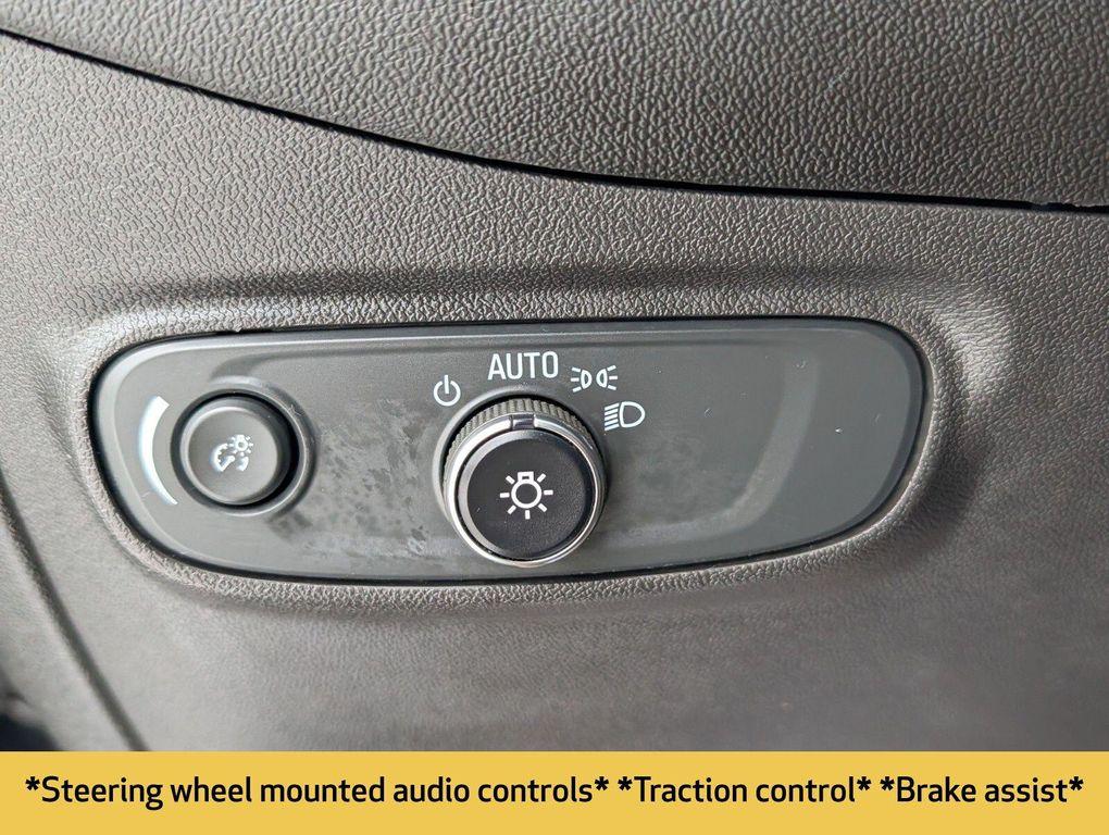 used 2022 Chevrolet Equinox car, priced at $19,617