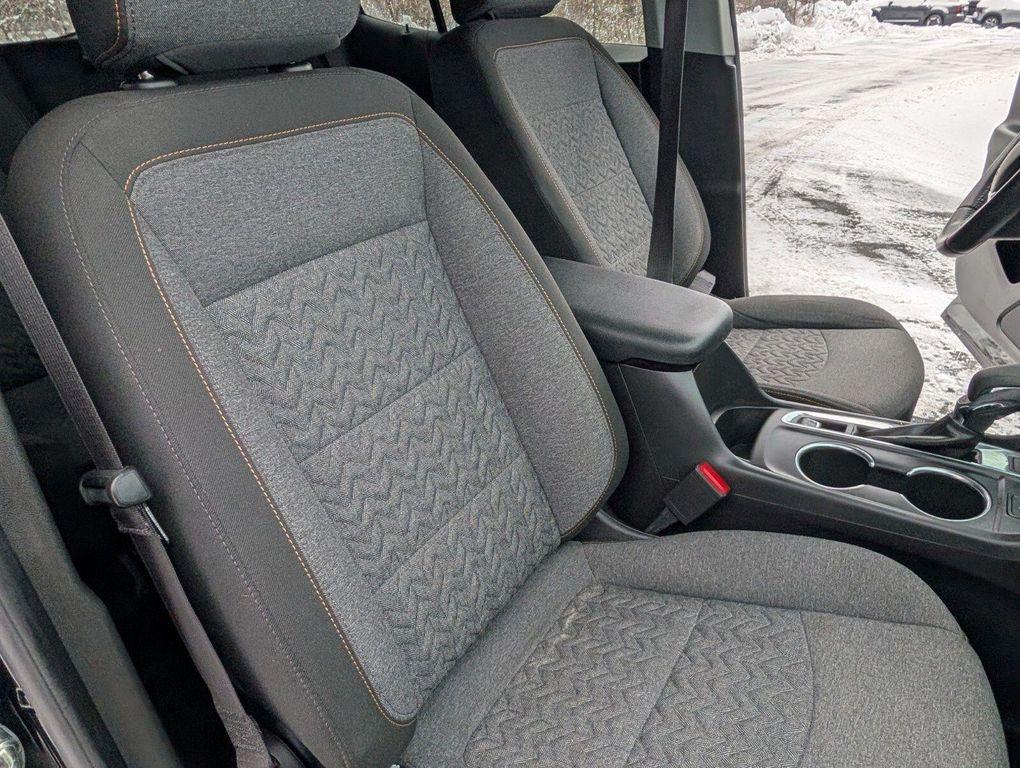 used 2022 Chevrolet Equinox car, priced at $19,617