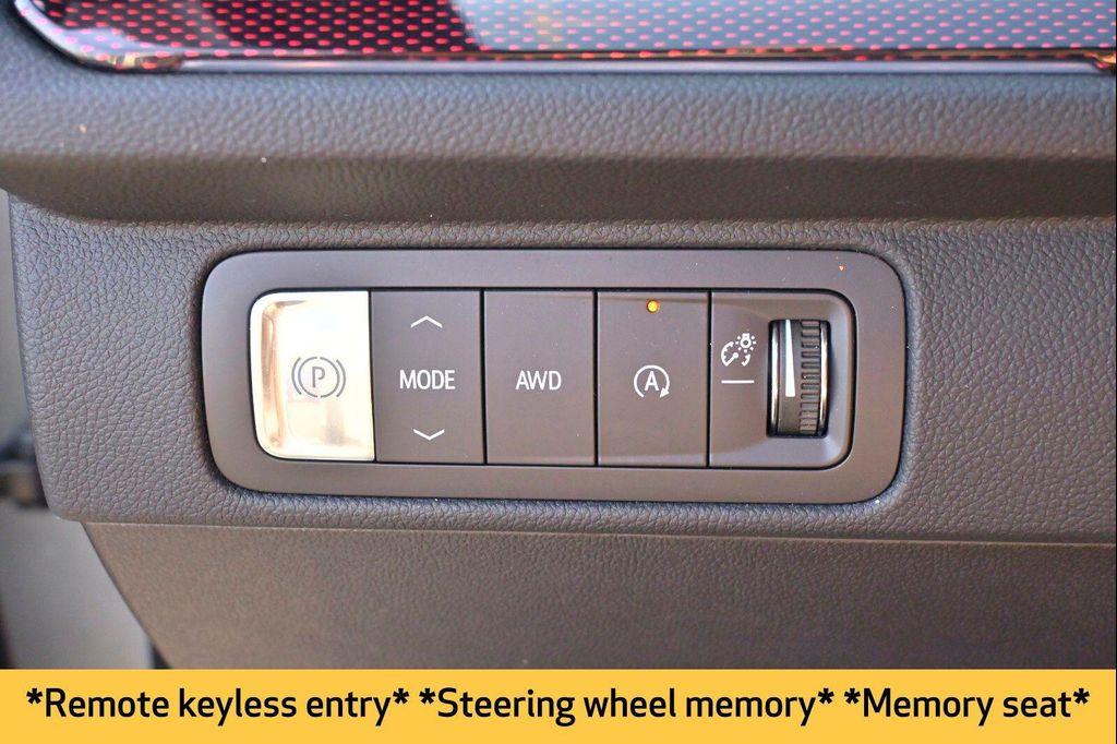 used 2025 Chevrolet Traverse car, priced at $51,200