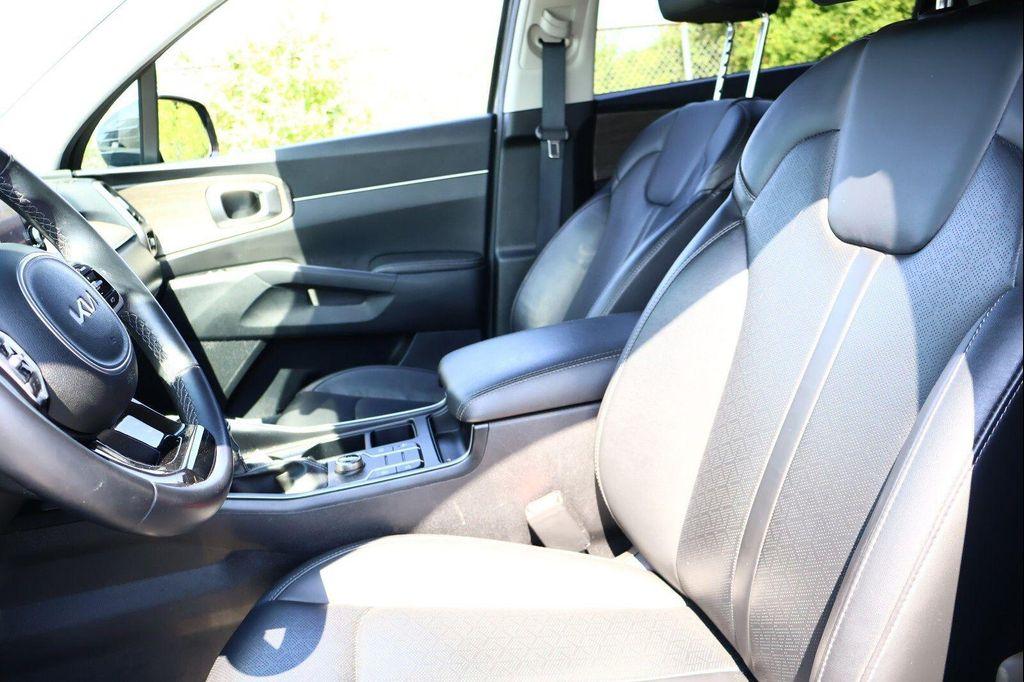 used 2023 Kia Sorento car, priced at $23,250