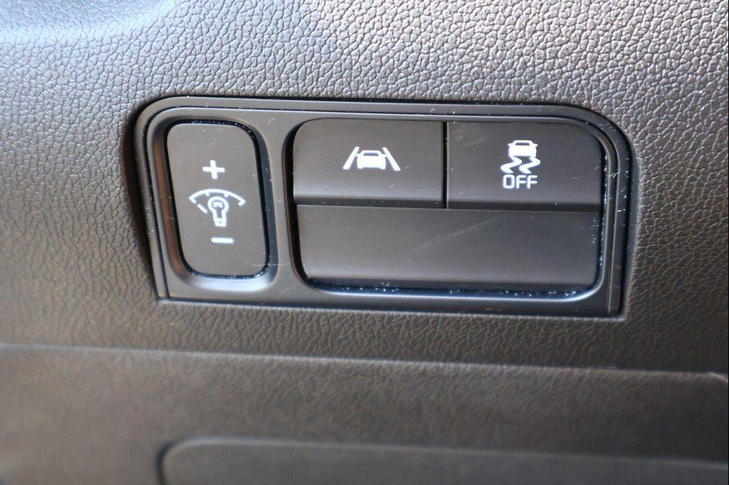 used 2023 Kia Sorento car, priced at $23,250