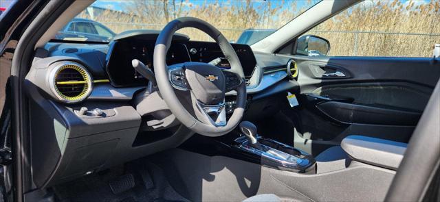 new 2025 Chevrolet Trax car, priced at $24,035