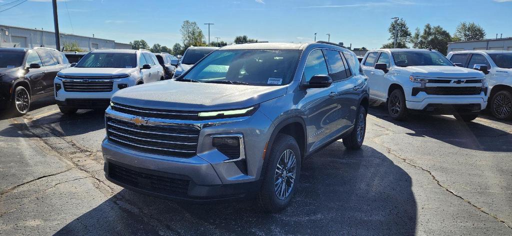 new 2026 Chevrolet Traverse car, priced at $42,638