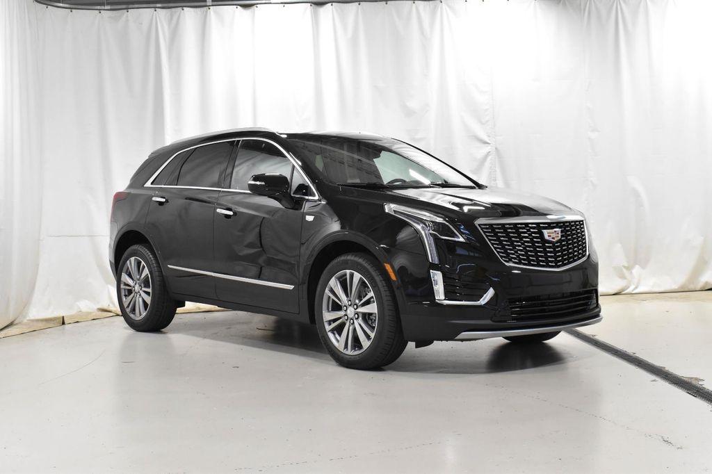 new 2025 Cadillac XT5 car, priced at $49,170