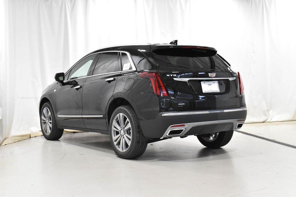new 2025 Cadillac XT5 car, priced at $49,170