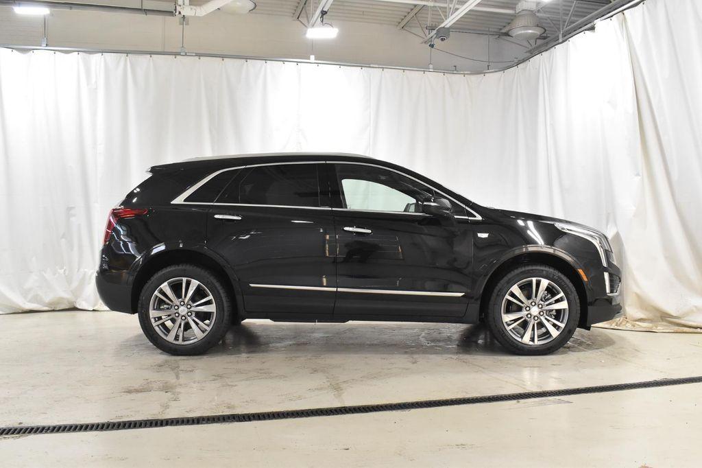 new 2025 Cadillac XT5 car, priced at $48,103