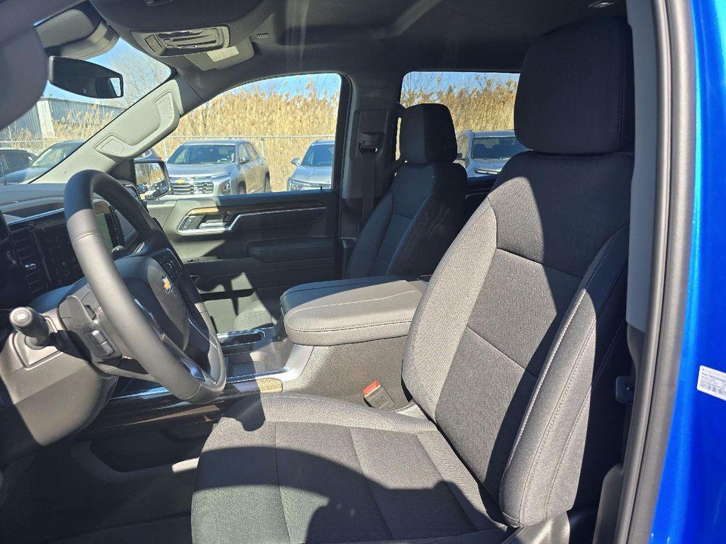 new 2025 Chevrolet Silverado 1500 car, priced at $50,278
