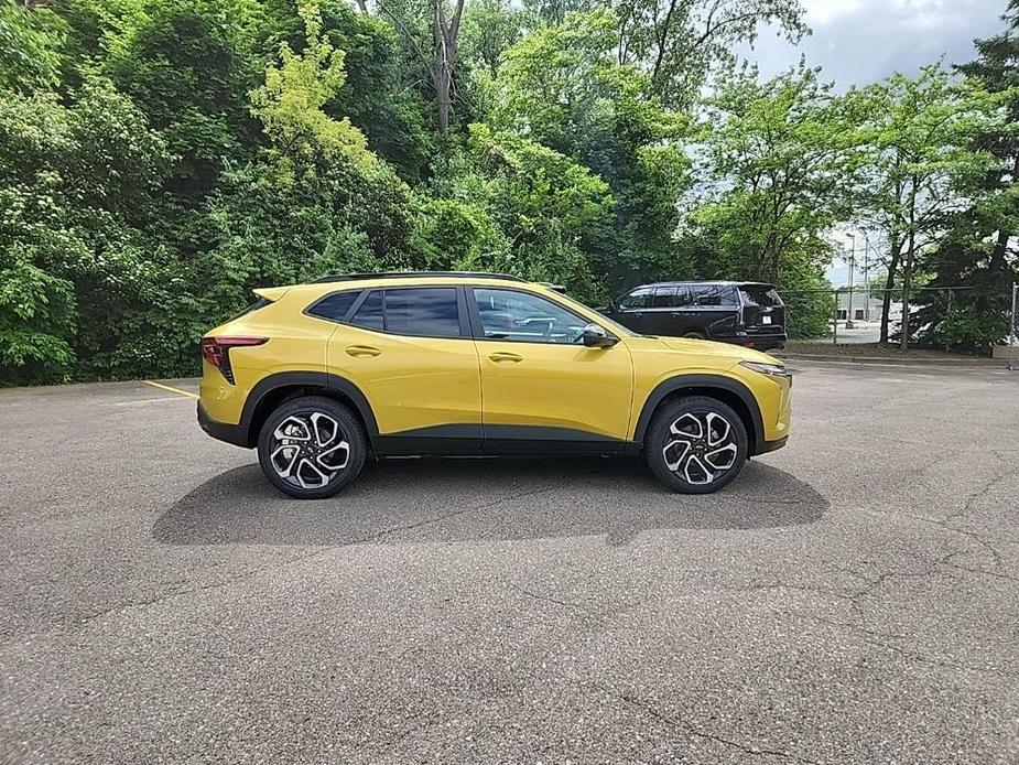 new 2025 Chevrolet Trax car, priced at $25,119