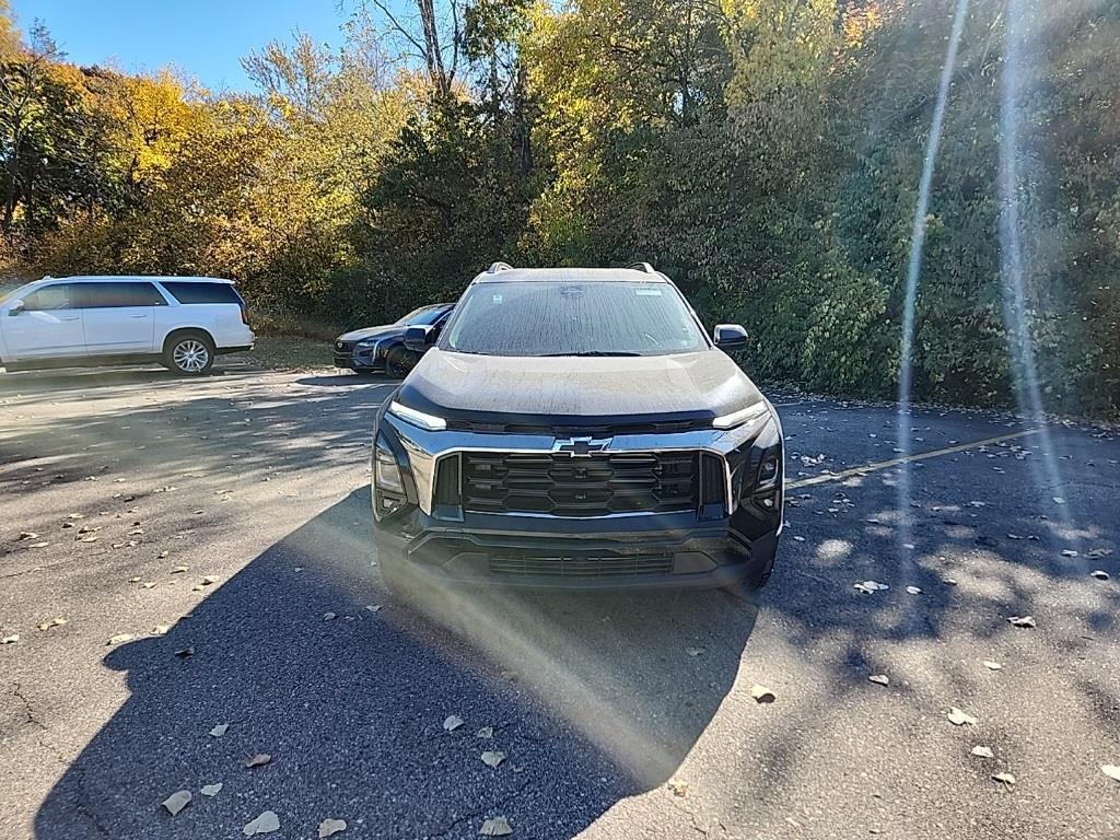 new 2025 Chevrolet Equinox car, priced at $35,483