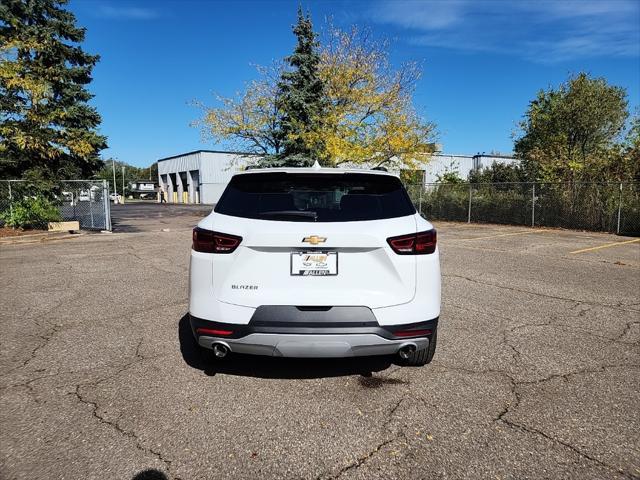 new 2025 Chevrolet Blazer car, priced at $37,077