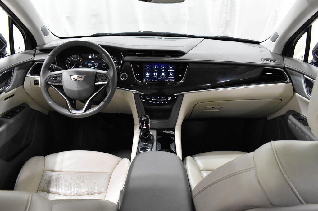 used 2022 Cadillac XT6 car, priced at $28,700