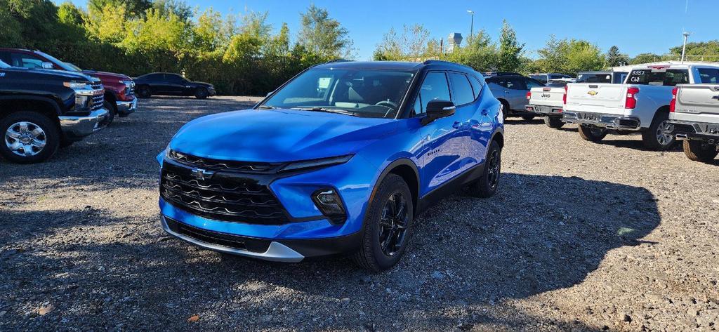 new 2025 Chevrolet Blazer car, priced at $45,074