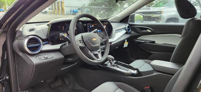 new 2025 Chevrolet Trax car, priced at $24,262