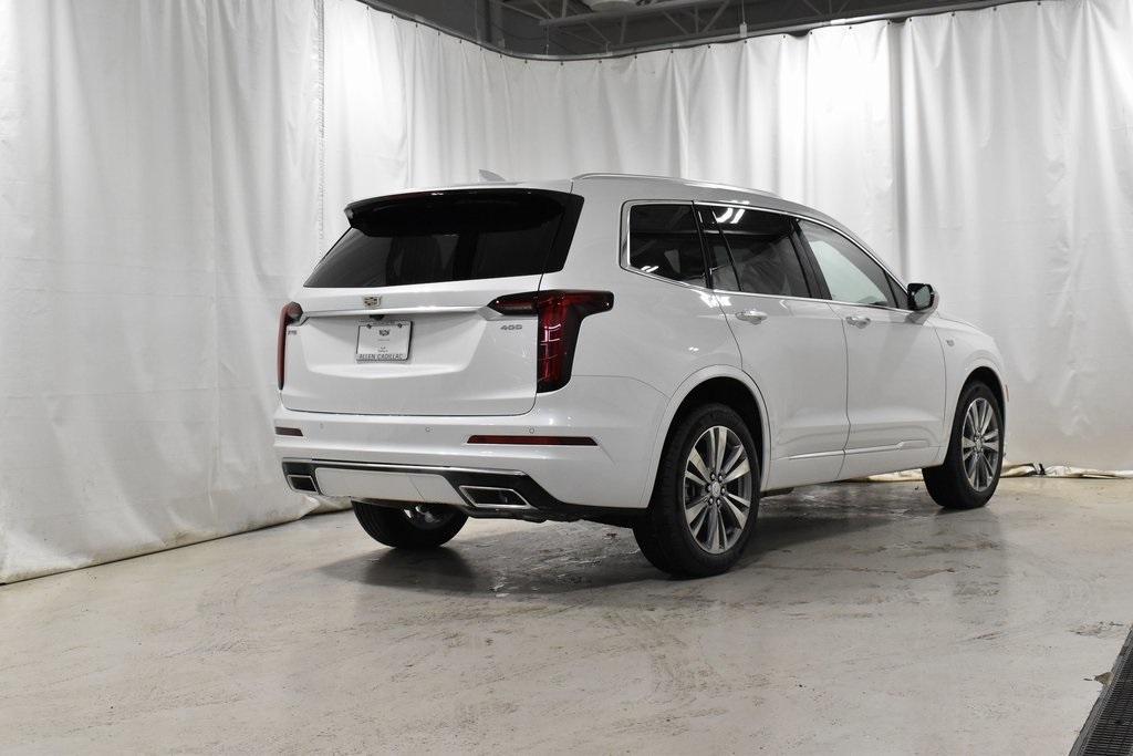 new 2024 Cadillac XT6 car