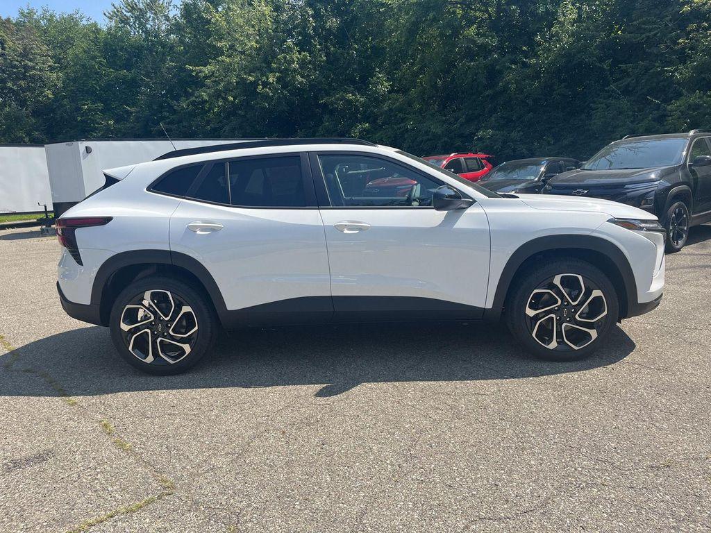 new 2025 Chevrolet Trax car, priced at $25,495
