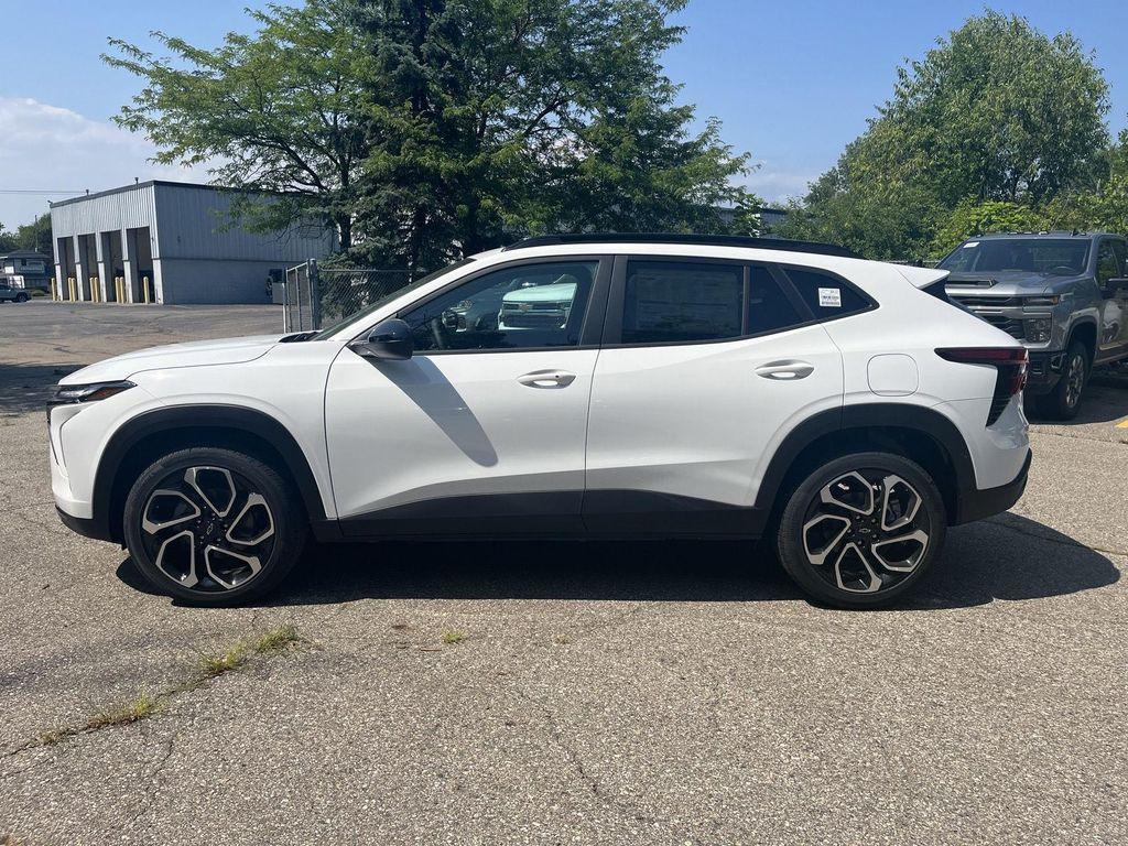 new 2025 Chevrolet Trax car, priced at $25,495