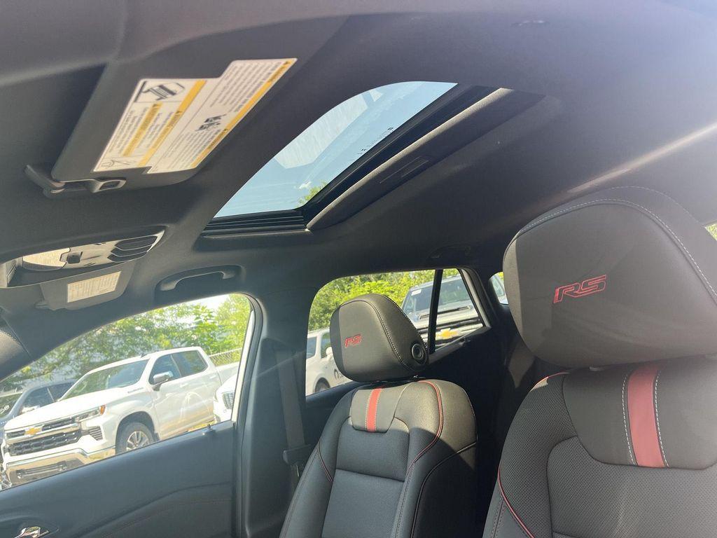 new 2025 Chevrolet Trax car, priced at $25,495