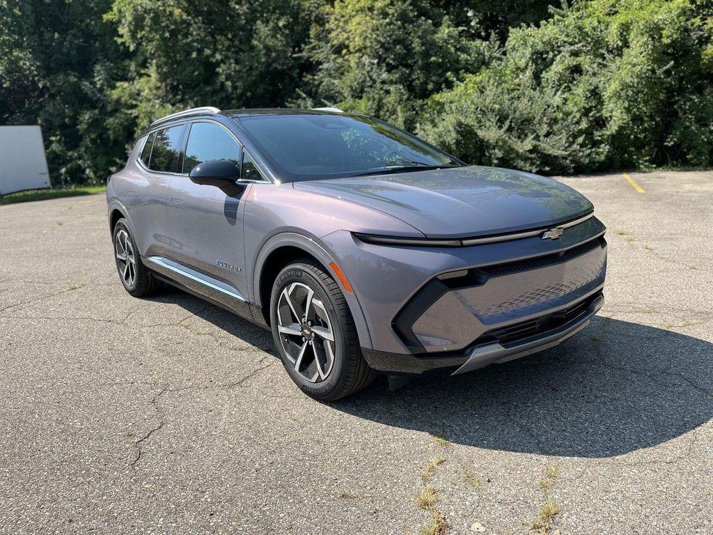 new 2025 Chevrolet Equinox EV car, priced at $41,381