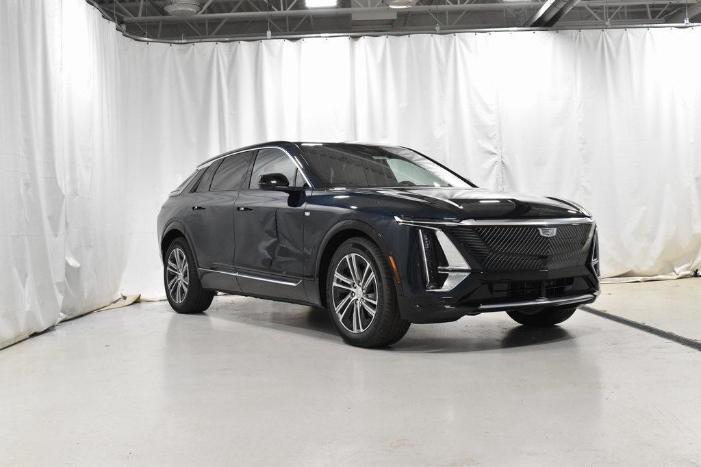 new 2024 Cadillac LYRIQ car