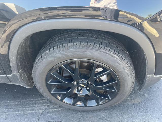 used 2022 Chevrolet Trax car, priced at $18,154