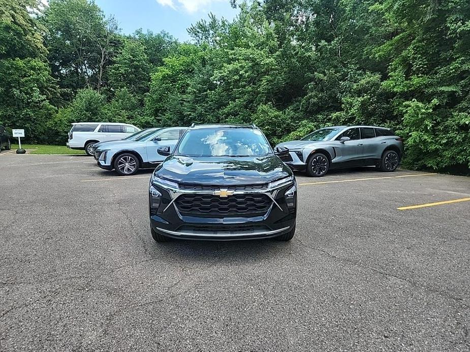 new 2025 Chevrolet Trax car, priced at $23,628