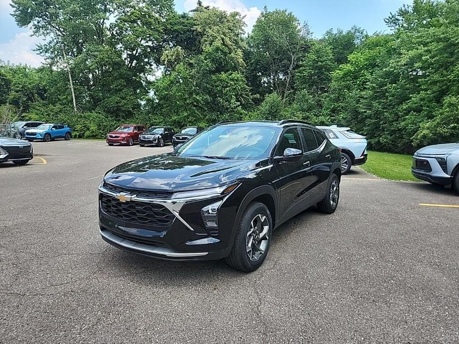 new 2025 Chevrolet Trax car, priced at $23,628