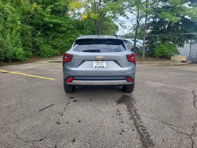 new 2025 Chevrolet Trax car, priced at $24,214