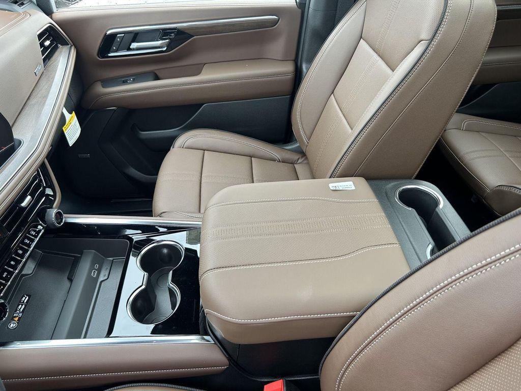 new 2025 Chevrolet Tahoe car, priced at $86,415