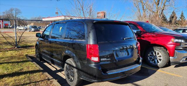 used 2015 Dodge Grand Caravan car