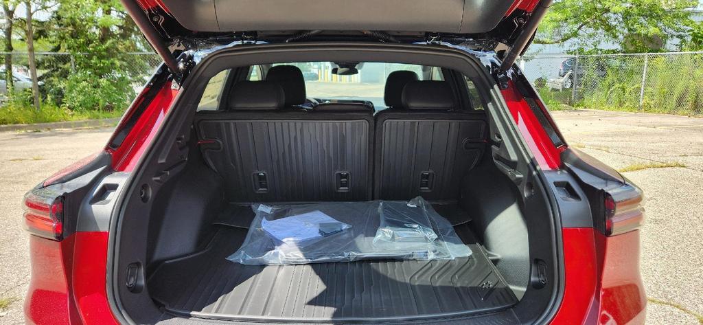 new 2025 Chevrolet Equinox EV car, priced at $43,076