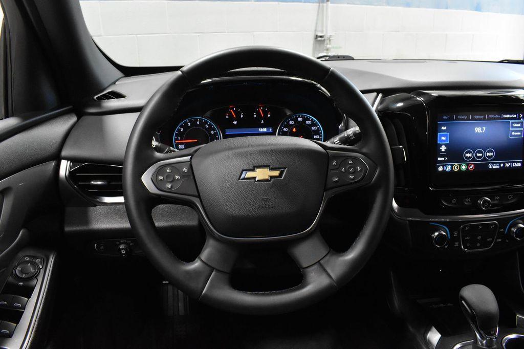 used 2023 Chevrolet Traverse car, priced at $29,378