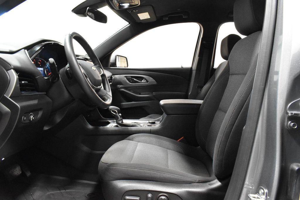 used 2023 Chevrolet Traverse car, priced at $29,378